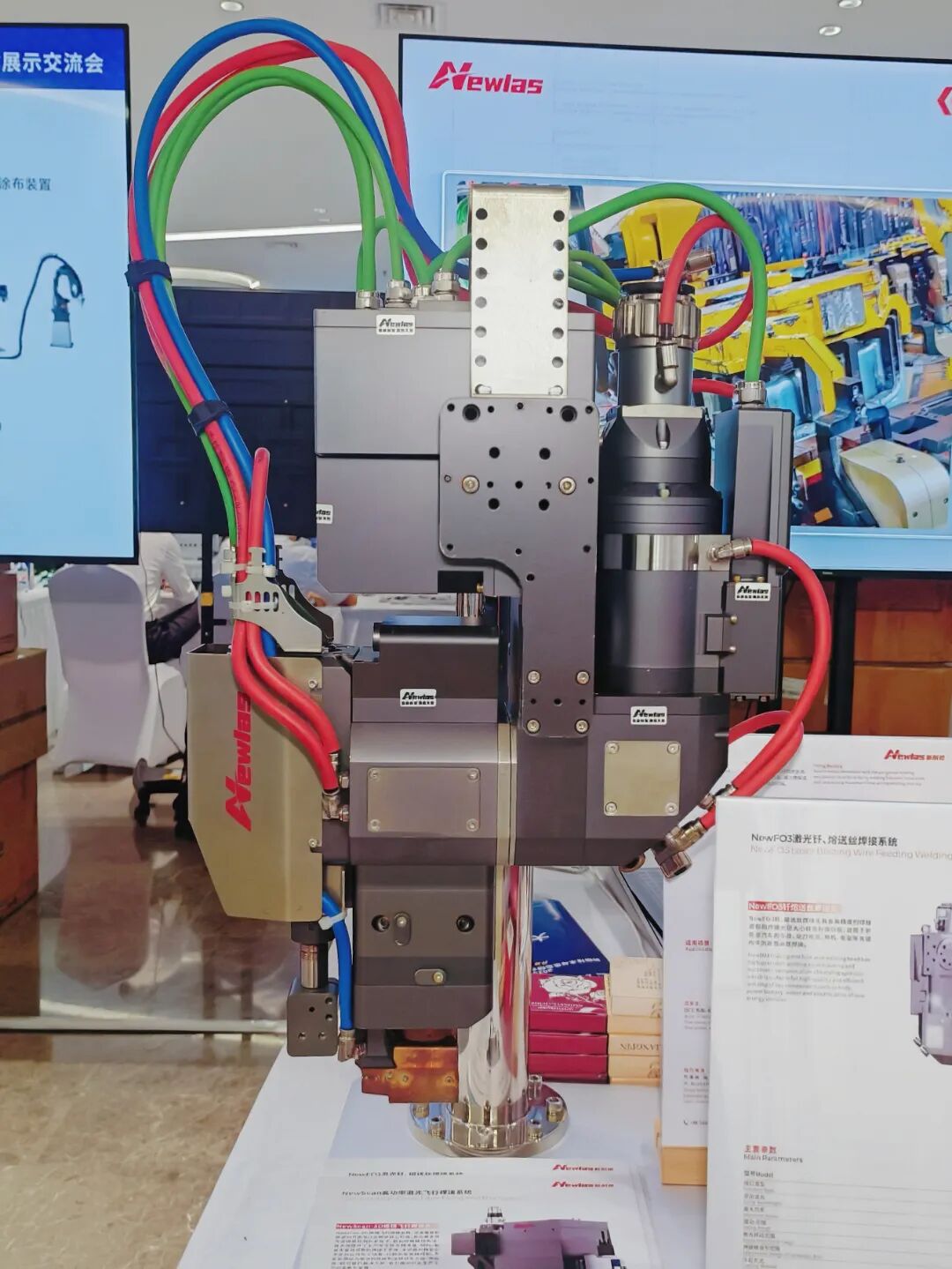 公赌船JCJC710亮相长安汽车技术交流会，高效一站式焊接解决方案助推智能制造升级